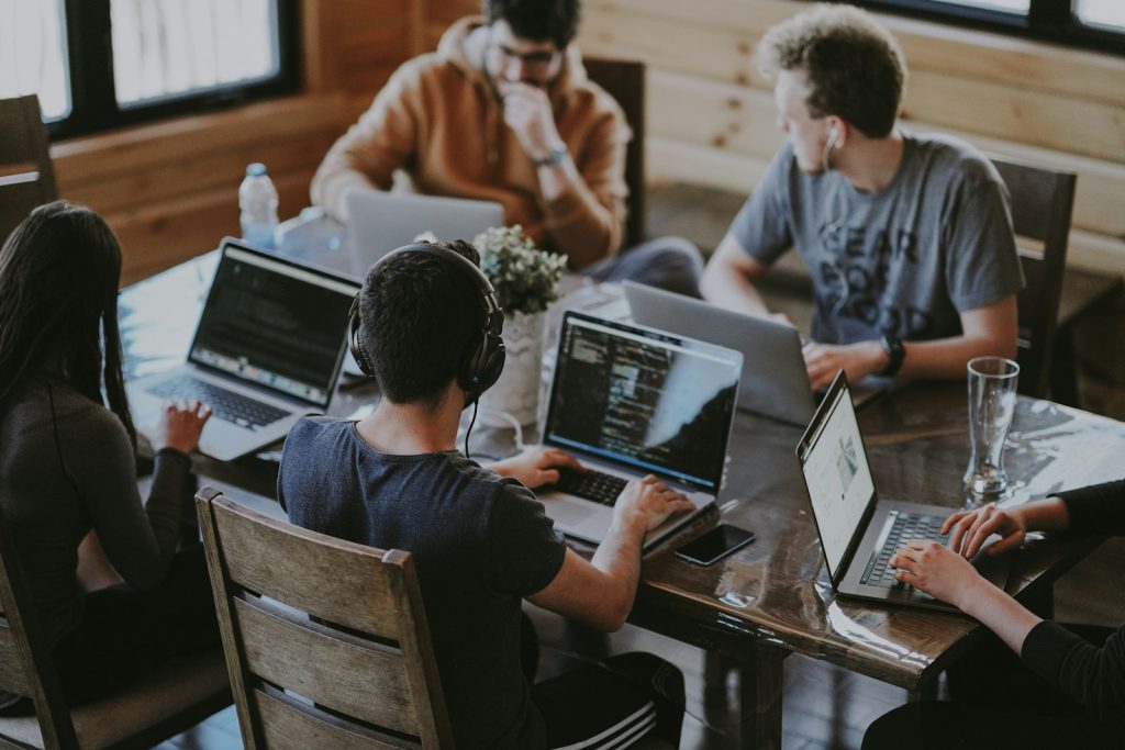 How to Choose a Custom Software Development Partner